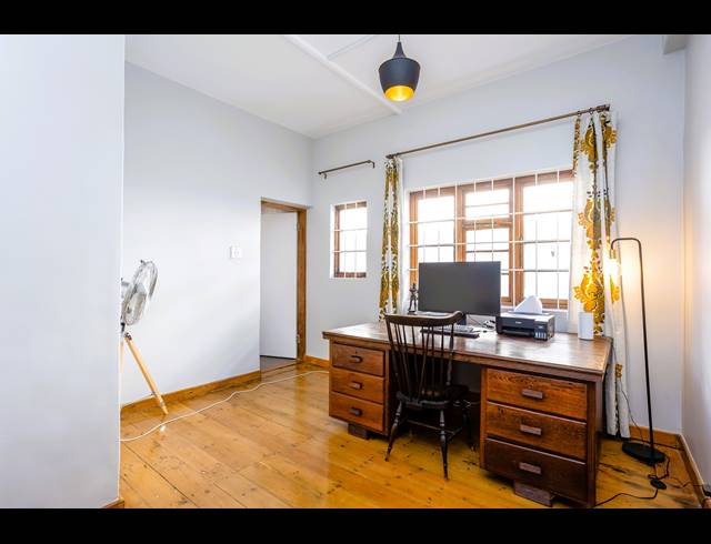3 BEDROOM FREESTANDING TO LET IN MUIZENBERG